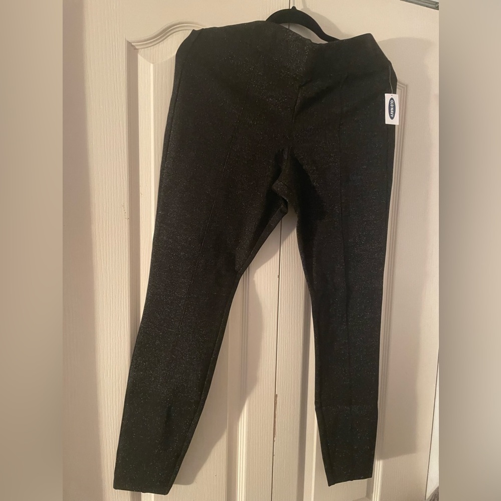 Black leggings